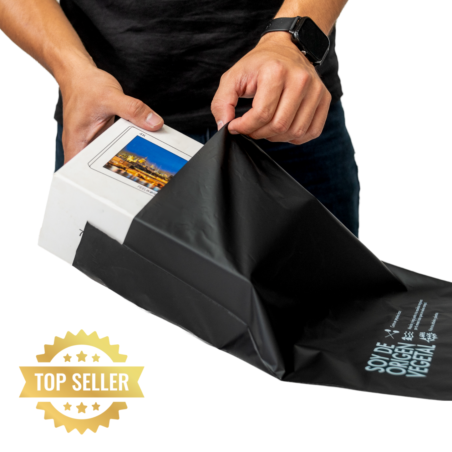 Bolsa courier negra compostable lisa 30x36 cm sobre de envío resistente 40 micrones para ropa y e-commerce Vinder Chile