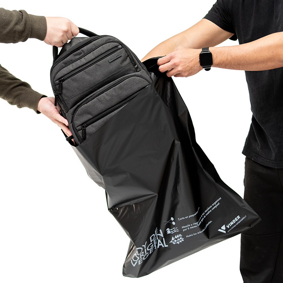 Bolsa courier genérica negra 50x60 almidón de maíz marca Vinder envío de paquetes e-commerce sin impresión vinder