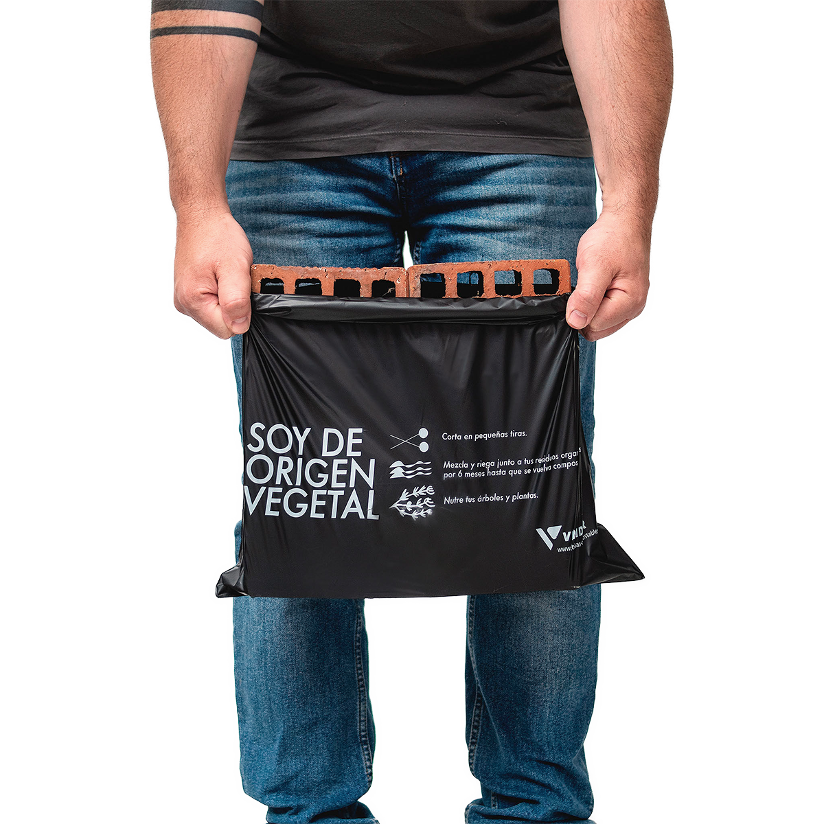 Sobre de envío negro 30x36 cm alta resistencia 40 micrones compostable a prueba de desgarros y roturas Vinder Chile