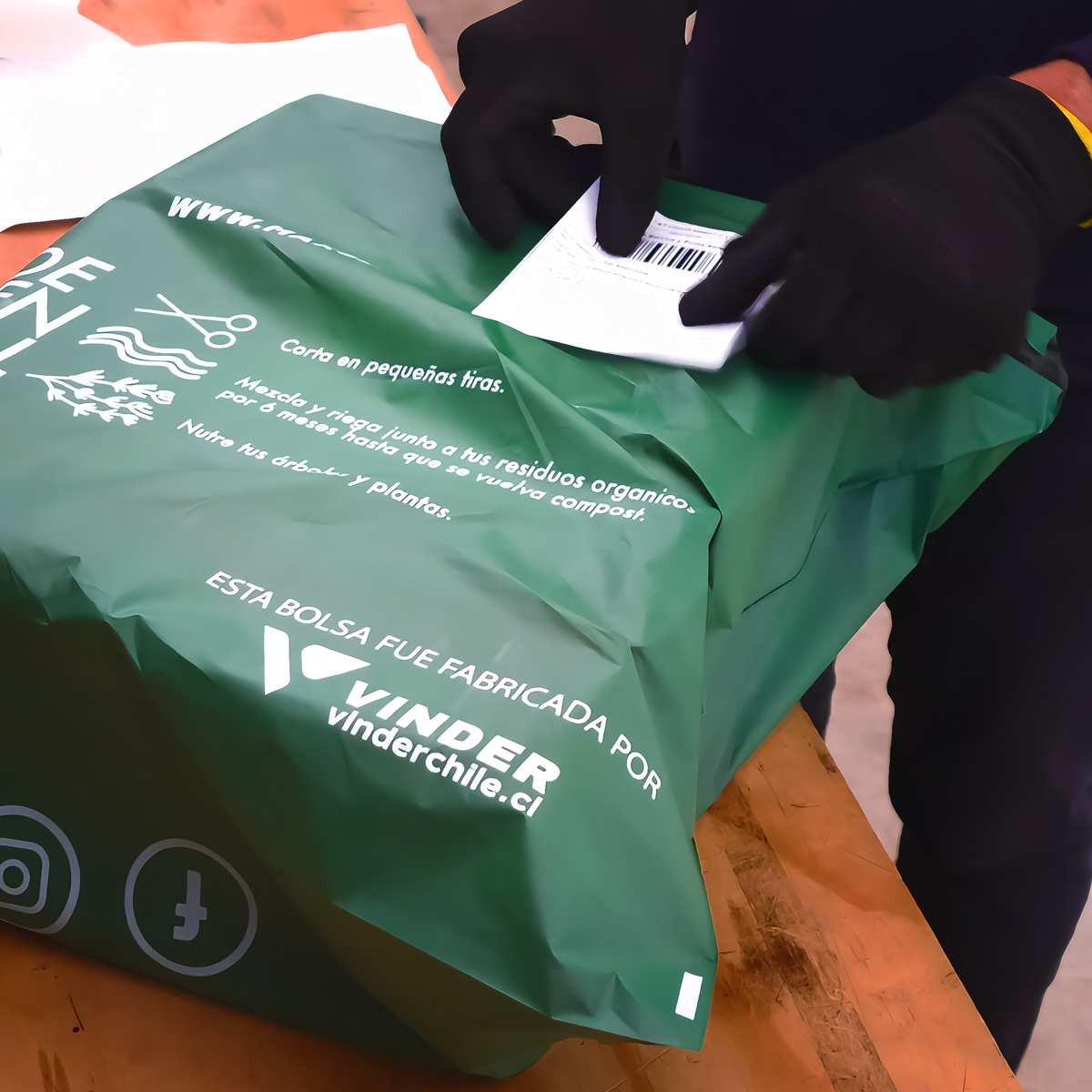 Bolsas courier compostables personalizadas para empresas